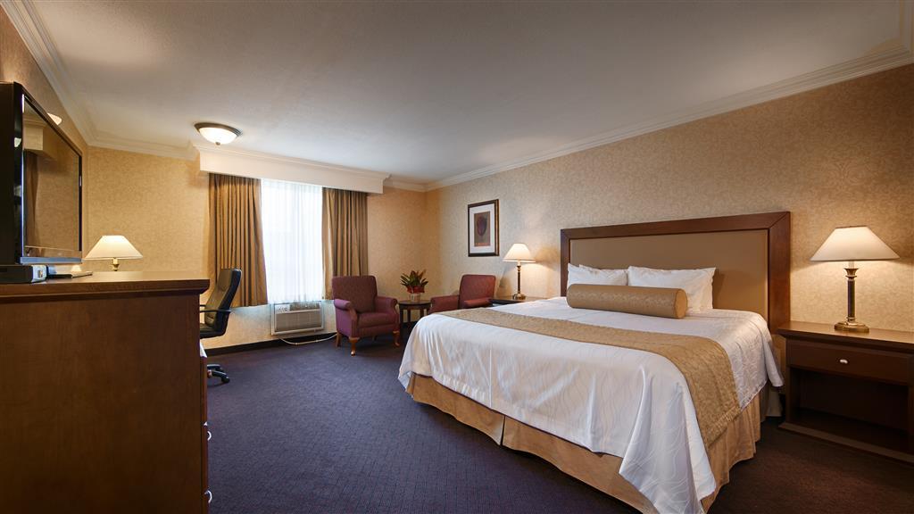 Quality Inn & Conference Centre Мидланд Екстериор снимка