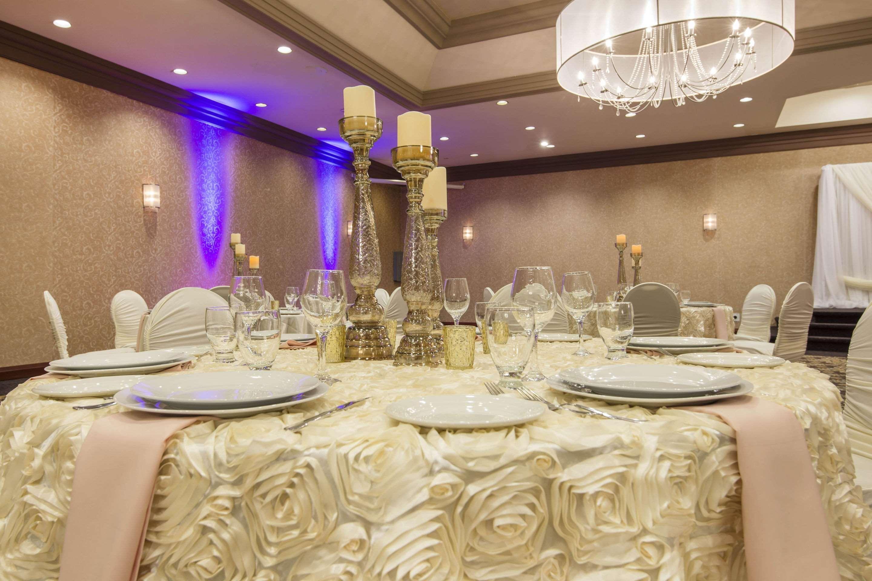 Quality Inn & Conference Centre Мидланд Екстериор снимка