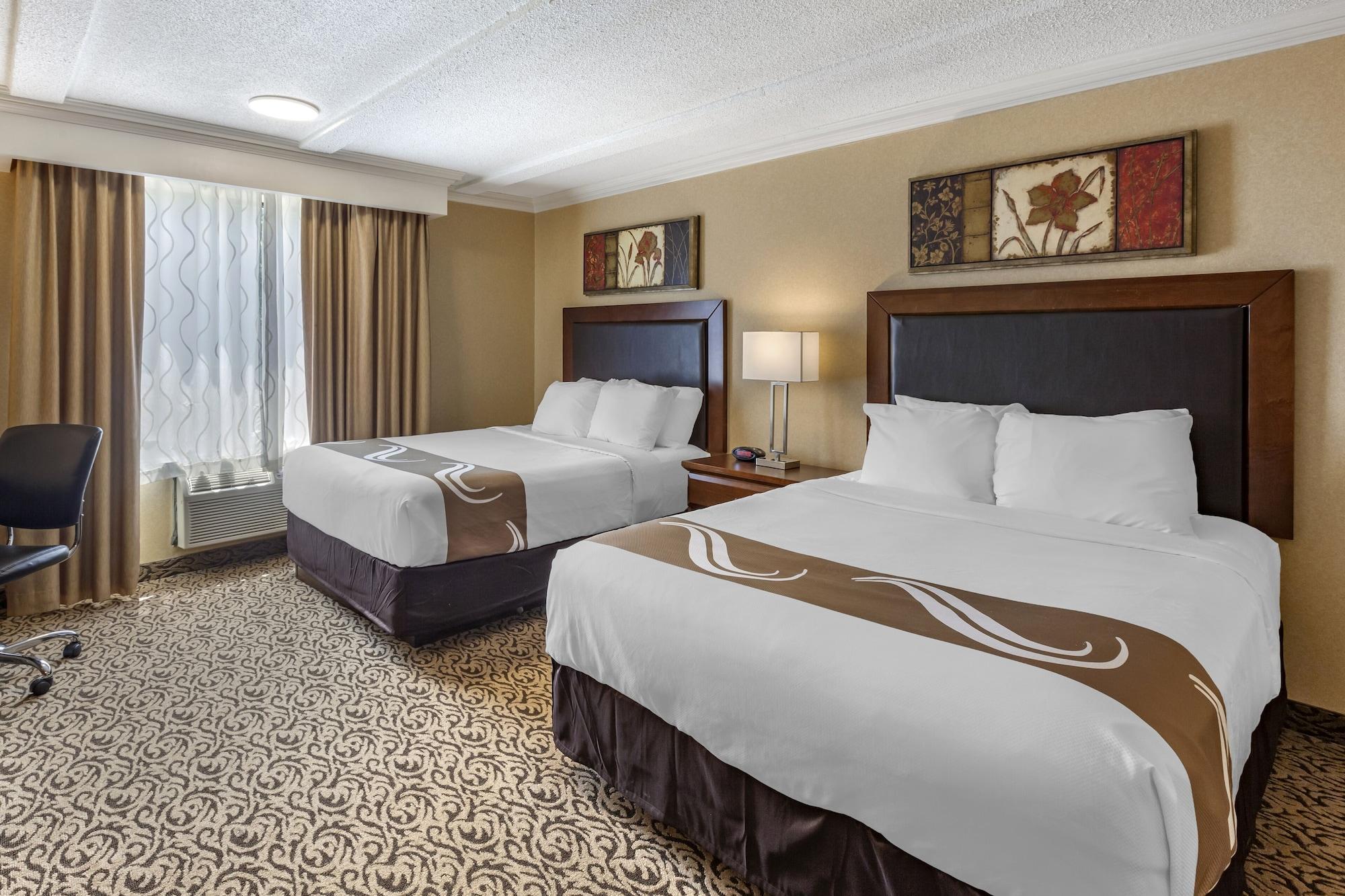 Quality Inn & Conference Centre Мидланд Екстериор снимка