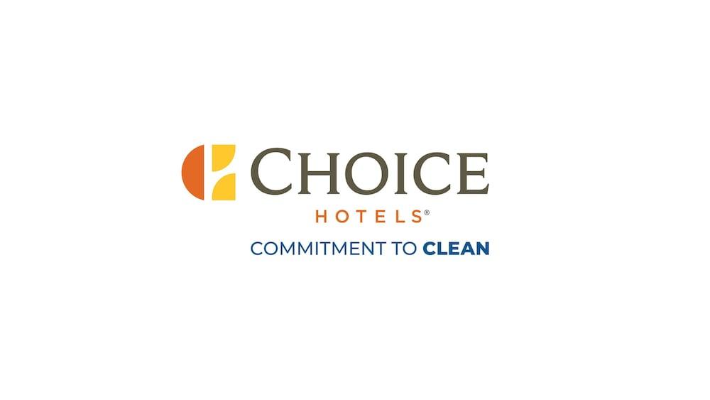 Quality Inn & Conference Centre Мидланд Екстериор снимка